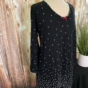 Women’s XXXL long sleeve pajama shirt.